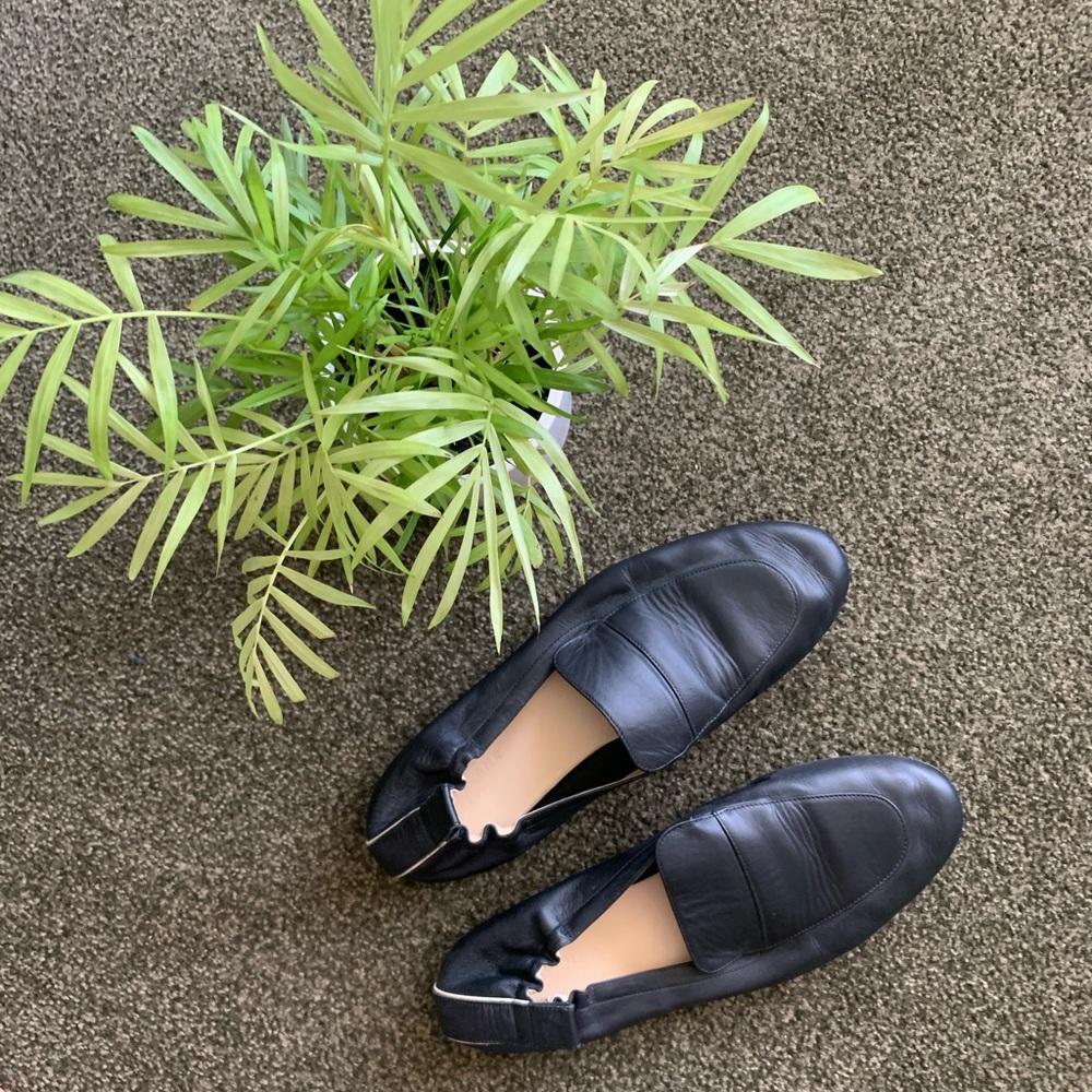 Everlane Black Day Loafer excellent condition